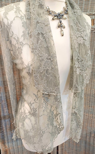 Minuet Fine Stretch Lace Jacket