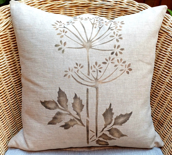 Tall Winter Chervil Square Cushion