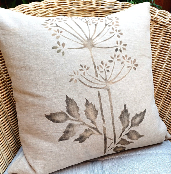 Tall Winter Chervil Square Cushion