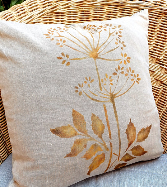 Tall Winter Chervil Square Cushion